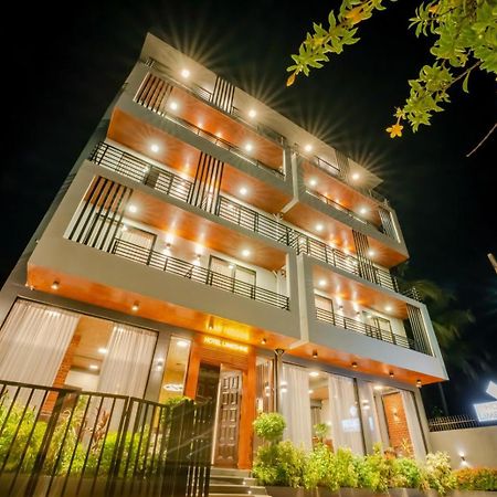 Limeshine - Airport Transit Hotels & Residences Katunayaka Ngoại thất bức ảnh