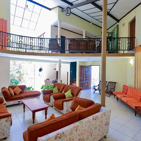 Limeshine - Airport Transit Hotels & Residences Katunayaka Ngoại thất bức ảnh