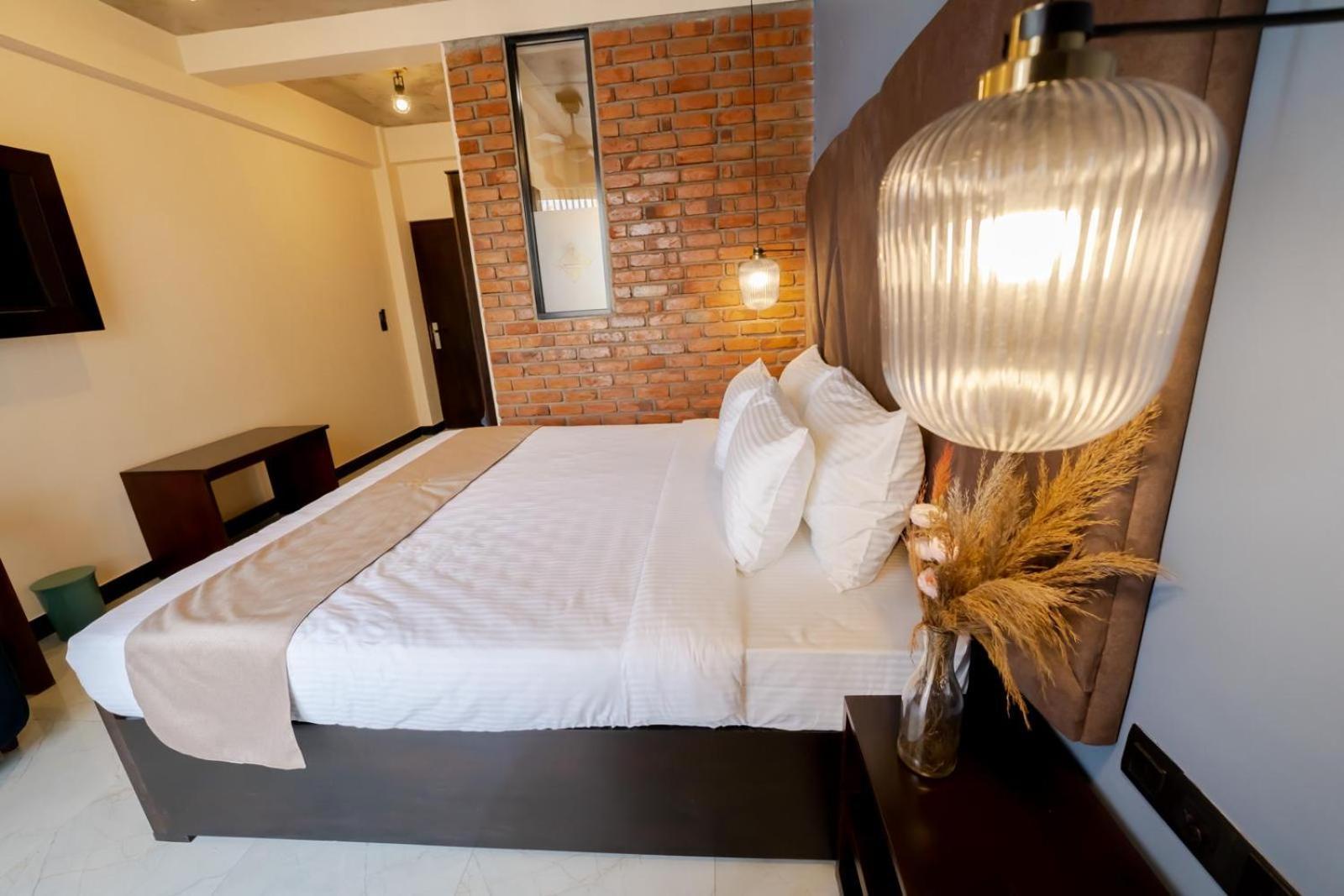Limeshine - Airport Transit Hotels & Residences Katunayaka Ngoại thất bức ảnh